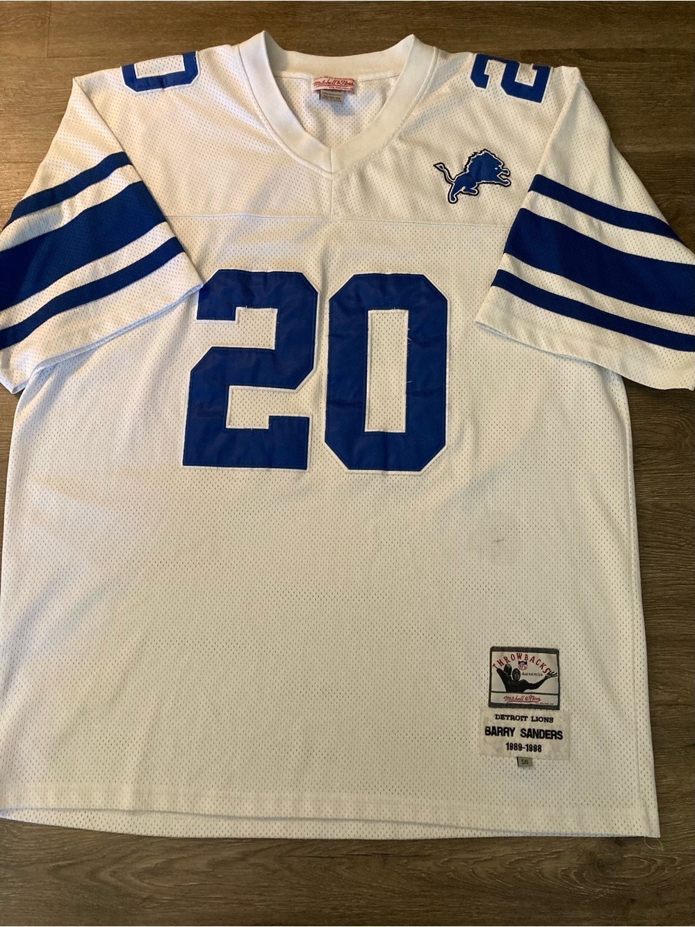 Vintage Mitchell & Ness White Detroit Lions Barry Sanders Throwback Jersey
